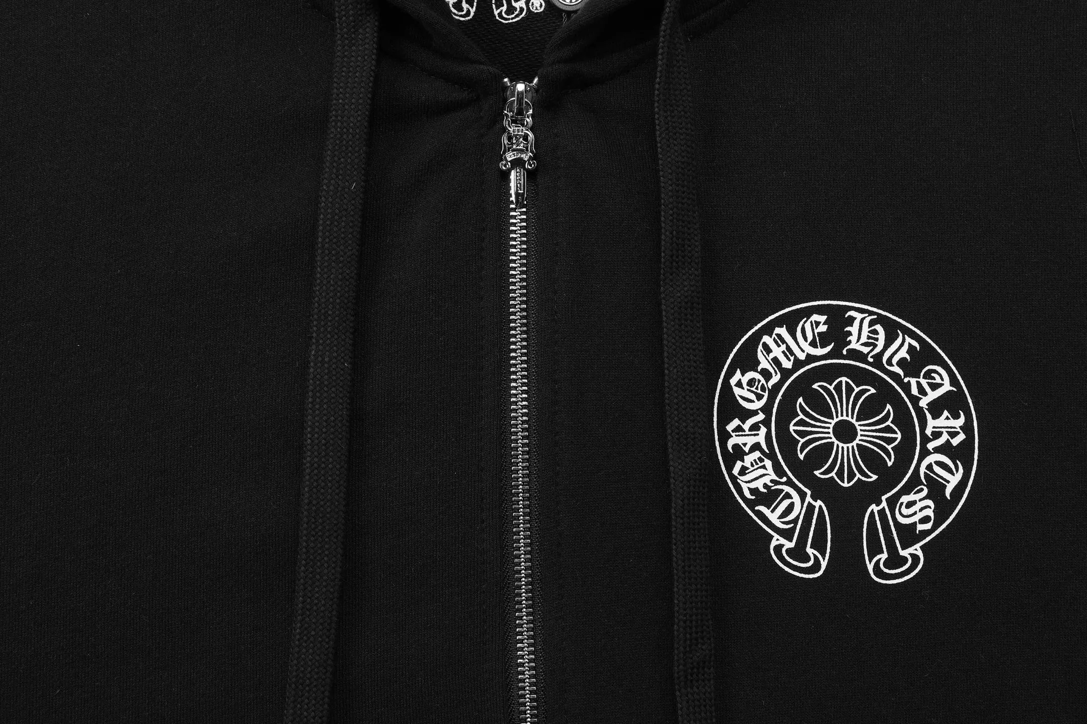 P310 Chrome Hearts Chrome Hearts Cardigan Horseshoe Printed Hooded Sweatshirt Size: SMLXL Color: White Black